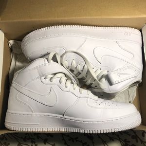 Men’s Nike Air Force 1 mids size 10.5